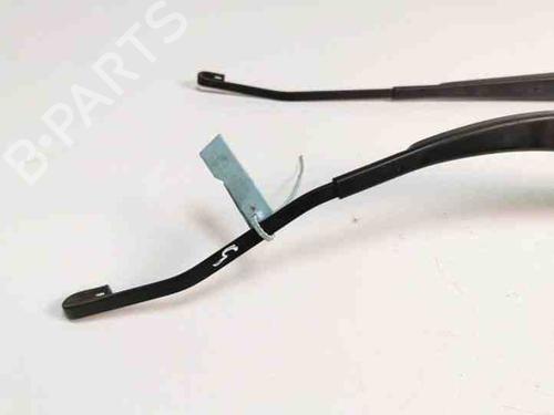 Front windshield wiper arm MITSUBISHI OUTLANDER II (CW_W) 2.2 DI-D 4WD | BP28869498C143
