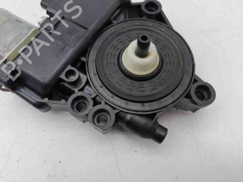 Right rear window motor HYUNDAI i40 I CW (VF) 1.7 CRDi | BP28890966E22 