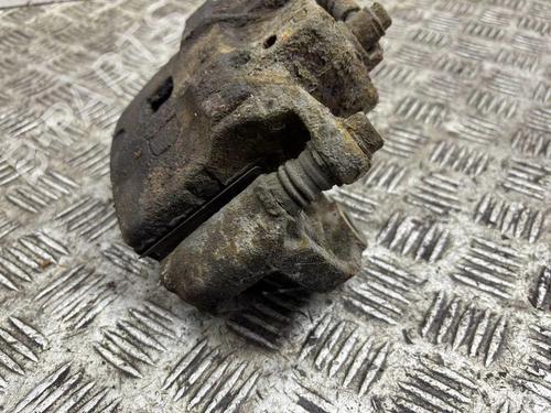 Remklauw rechts voor NISSAN 350Z Roadster (Z33) 3.5 (AAZ33) (280 hp) 30707978