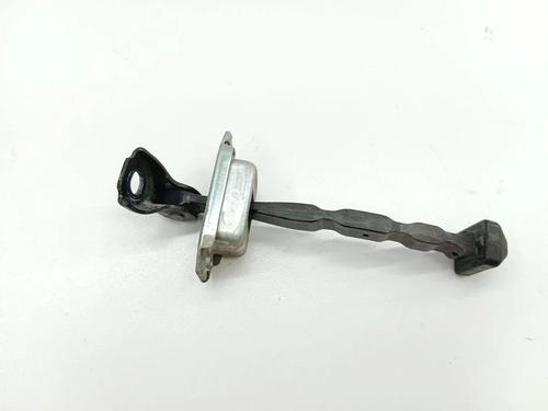 Used Hinge/Door check strap MAZDA 626 II Hatchback (GC) 2.0 (GC10E1) (101 hp) 32665835