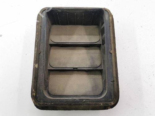 Used Grille PEUGEOT 307 SW (3H) 2.0 HDI 90 (90 hp) 28889177