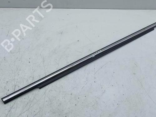 Used Door moulding trim CITROËN C-CROSSER (VU_, VV_) 2.2 HDi (156 hp) 31048383