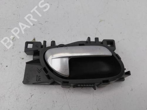 Used Rear right interior door handle Rear right interior door handle 36064249 36064249