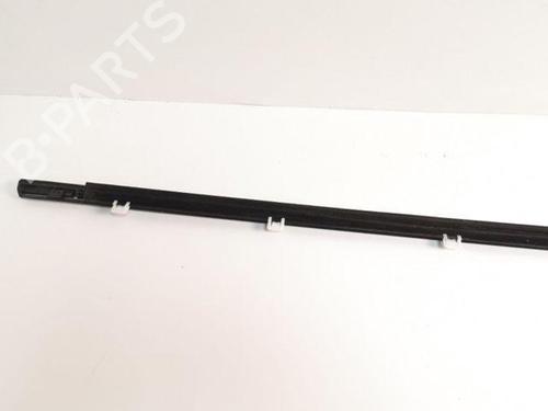 Used Door moulding trim HONDA CIVIC IX (FK) 1.6 i-DTEC (FK3) (120 hp) 28868969