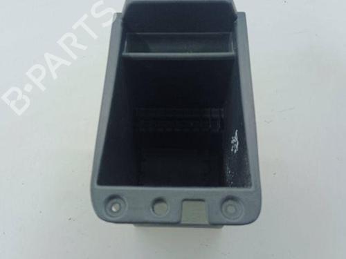 Used Glove box SAAB 9-7X 4.2 AWD (290 hp) 28858126