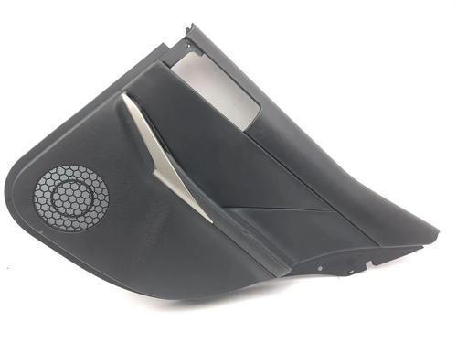 Bageste højre beklædning Bageste højre beklædning LEXUS IS III (_E3_) 300h (AVE30_, AVE30R) (223 hp) 36179553 36179553