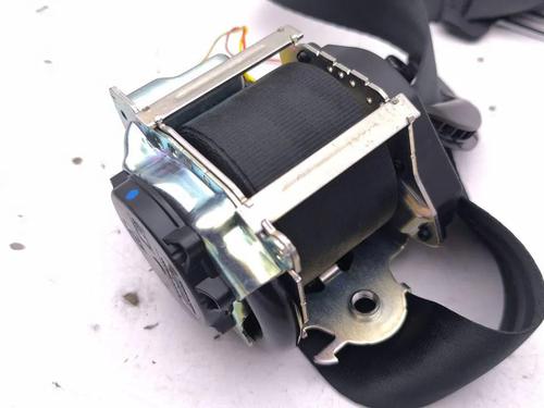 Front left seatbelt CITROËN C4 III (BA_, BB_, BC_) ë-C4 (BCZKXC, BZCKSC) | BP33009147I26 - Image 6