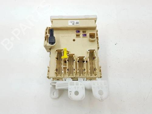 Used Fuse box Fuse box 28875501 28875501