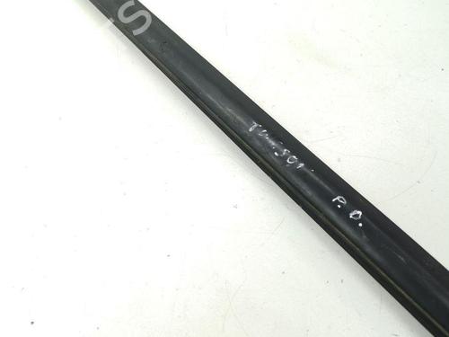 Door moulding trim HYUNDAI TUCSON (JM) 2.0 CRDi All-wheel Drive | BP28888997C150 
