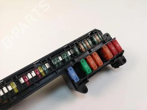Fuse box BMW 5 Touring (E61) 530 i | BP33921377E1 - Image 5