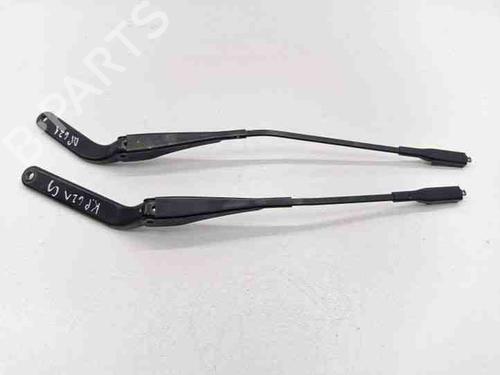 Used Front windshield wiper arm BMW 1 (E87) 118 d (136 hp) 28852171