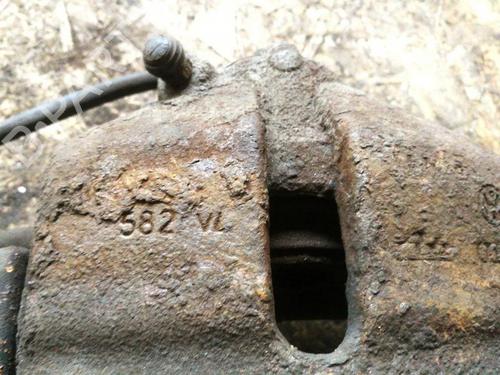 Right front brake caliper VW PASSAT B6 (3C2) 2.0 TDI 16V | BP36065199M104 - Image 4