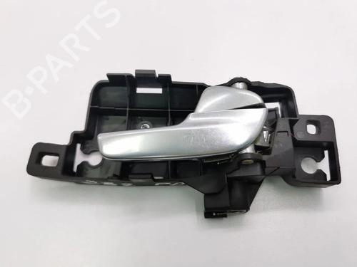 Used Front right interior door handle Front right interior door handle 36081425 36081425