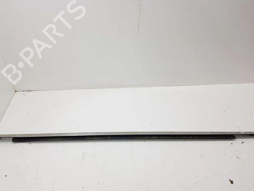 Used Door moulding trim CHRYSLER GRAND VOYAGER V (RT) 2.8 CRD (163 hp) 28903786
