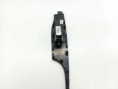Left front window switch HYUNDAI i40 I (VF) 1.7 CRDi | BP33878494I27 - Image 3