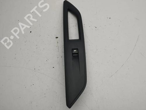 Used Left front window switch Left front window switch PEUGEOT 3008 II SUV (MC_, MR_, MJ_, M4_) 1.6 BlueHDi 120 (120 hp) 38495479 38495479