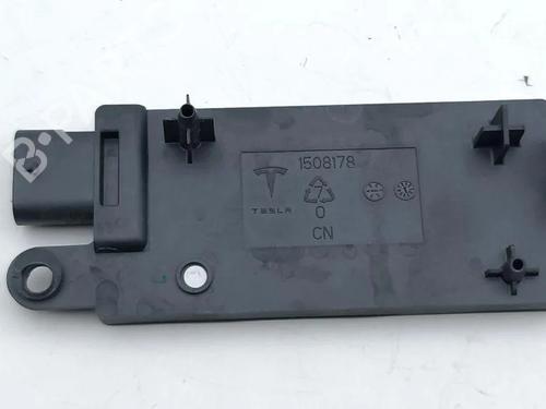 Electronic module TESLA MODEL Y (5YJY) EV Rear-Wheel Drive | BP33260932M83 - Image 4