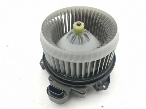 Used Heater blower motor Heater blower motor TOYOTA RAV 4 III (_A3_) 2.2 D 4WD (ALA30_, ALA30R) (136 hp) 40232090 40232090