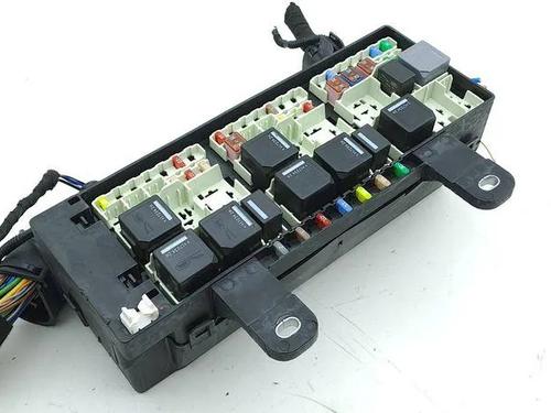 Used Fuse box Fuse box 33259792 33259792
