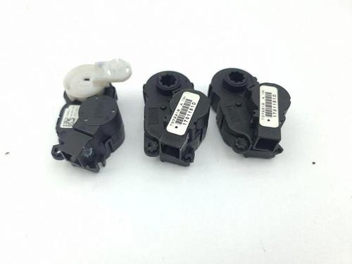 Electronic module RENAULT MEGANE IV Hatchback (B9A/M/N_) 1.2 TCe 130 (B9MR) | BP38242004M83 - Image 4