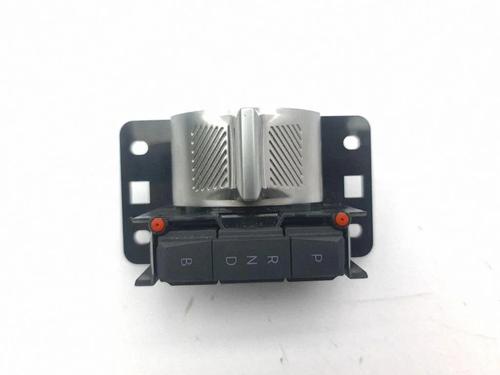 Used Gear lever Gear lever CITROËN C4 III (BA_, BB_, BC_) ë-C4 (BCZKXC, BZCKSC) (136 hp) 40231022 40231022