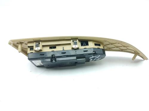 Right front window switch BMW 5 Touring (E61) 530 i | BP33910277I26 - Image 2