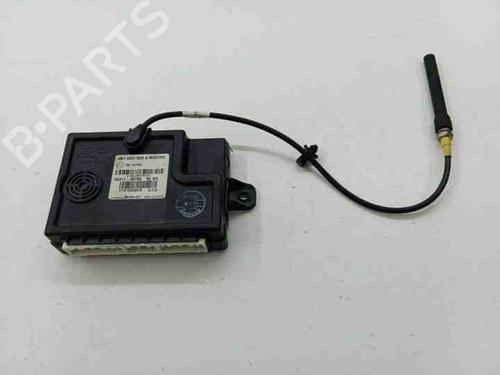 Used Electronic module KIA SORENTO I (JC) 2.5 CRDi (163 hp) 28852474