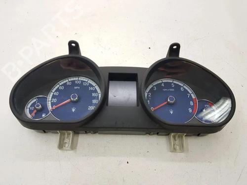 Used Instrument cluster Instrument cluster 28903802 28903802