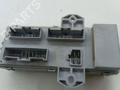 Fuse box KIA SORENTO I (JC) 2.5 CRDi | BP28852471E1