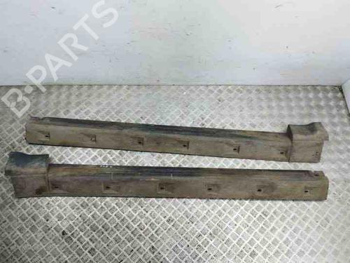 Seitenschweller Links für LAND ROVER RANGE ROVER SPORT I (L320) 2.7 D 4x4 (190 hp) 28845153