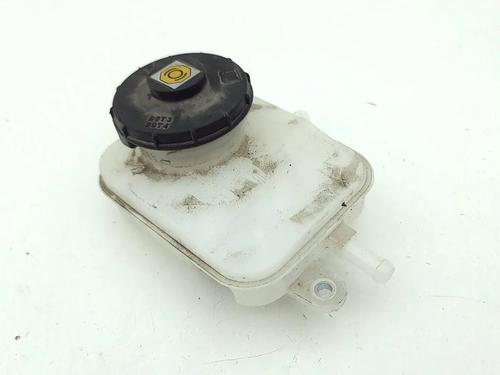 Used Brake fluid reservoir Brake fluid reservoir 36197667 36197667