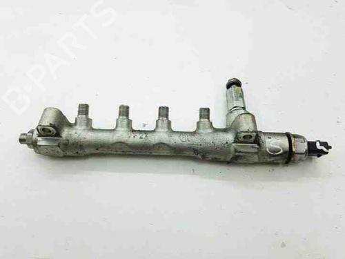 Used Injection rail OPEL MOKKA / MOKKA X (J13) 1.7 CDTI (_76) (131 hp) 28870054