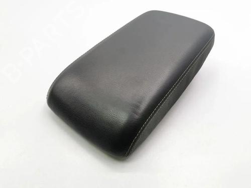 Used Armrest / Center console Armrest / Center console 28903244 28903244