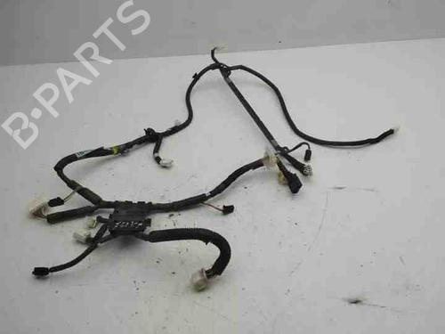 Faisceau de câbles LEXUS IS C (GSE2_) 350 (GSE21) (318 hp) 28859803