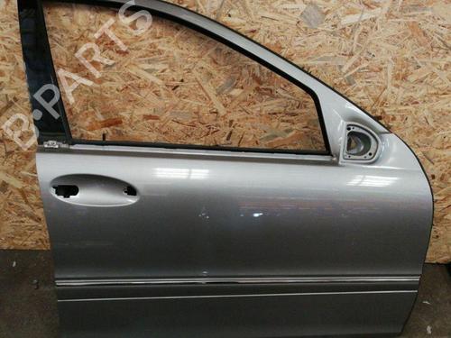 Used Right front door MERCEDES-BENZ C-CLASS (W203) C 220 CDI (203.008) (150 hp) 28885627
