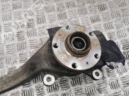 Right front steering knuckle BENTLEY CONTINENTAL FLYING SPUR (3W_) 6.0 | BP28883195M26 