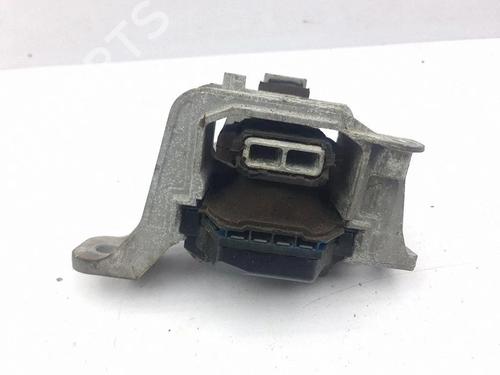 Used Engine mount Engine mount 38246007 38246007