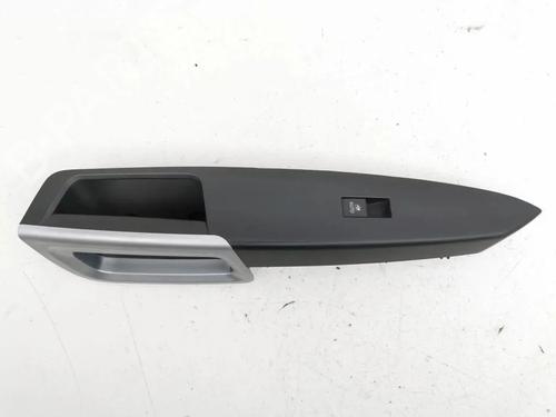 Used Left front window switch Left front window switch 33911008 33911008
