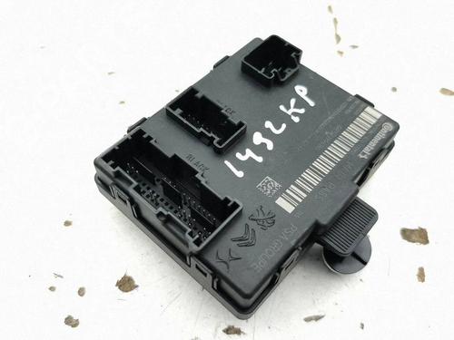 Used Electronic module Electronic module PEUGEOT 5008 III (KA_, KB_, KC_) e-210 (213 hp) 39957014 39957014