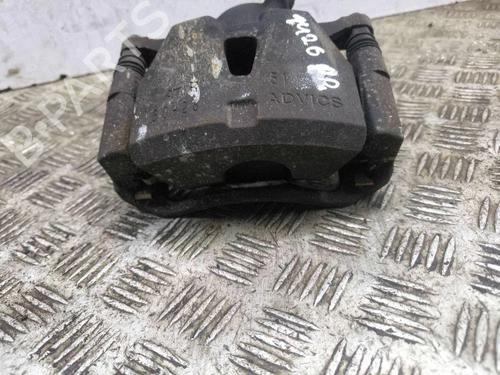 Right front brake caliper LEXUS IS III (_E3_) 300h (AVE30_, AVE30R) | BP37643909M104 - Image 3