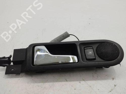 Højre bagtil invendig håndtag VW PASSAT B5 (3B2) 1.8 (125 hp) 28904683