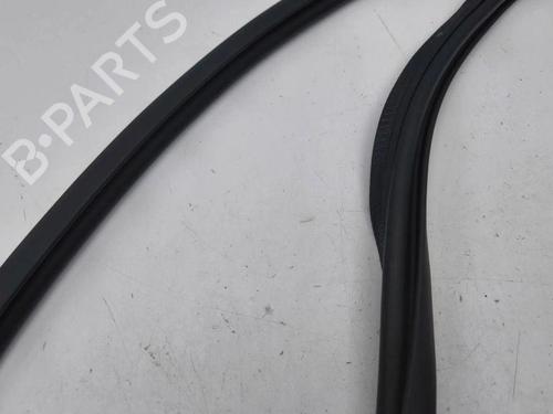 Rubber door seal AUDI A3 Sportback (8VA, 8VF) 1.0 TFSI | BP28899945C142 