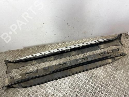 Used Right sideskirt Right sideskirt 37467762 37467762