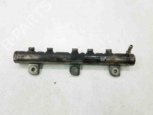 Used Injection rail CHRYSLER VOYAGER II (ES) 2.5 TD (118 hp) 28871055