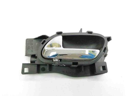 Used Rear left interior door handle PEUGEOT 407 (6D_) 2.0 HDi 135 (6DRHRH, 6DRHRE, 6DRHRG, 6DRHRJ) (136 hp) 28886377