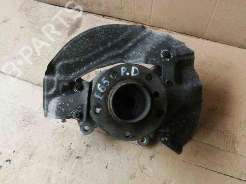 Used Right front steering knuckle BMW 7 (E65, E66, E67) 730 Ld (231 hp) 28884490