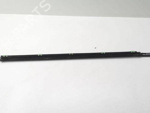 Door moulding trim KIA SORENTO I (JC) 2.5 CRDi 4WD | BP28869950C150 