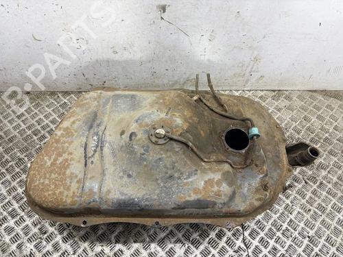 Bensintank Bensintank MITSUBISHI 3000 GT Coupe (Z1_A) 3.0 Turbo 4WD (Z16A) (286 hp) 33260152 33260152