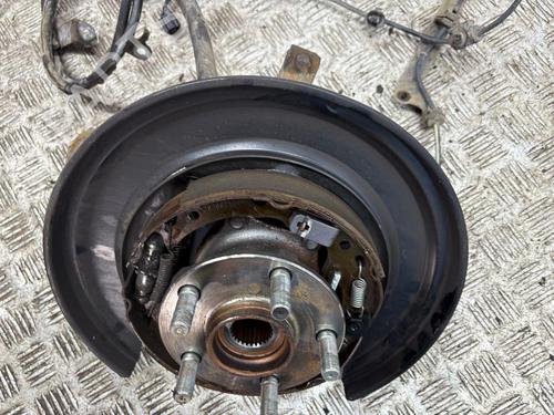 Achsschenkel links hinten TOYOTA GT 86 Coupe (ZN6_) 2.0 (ZN6AC_, ZN6BC_, ZN6K) | BP29813105M27