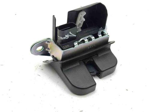 Used Tailgate lock AUDI A1 Sportback (8XA, 8XF) 1.0 TFSI (95 hp) 28881219
